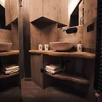Casa Lumira Luxury Ski-in Ski-out * ברויל-קרוויניה