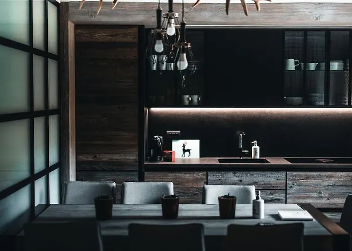 Casa Lumira Luxury Ski-in Ski-out *