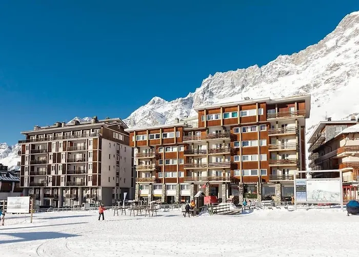 Апартаменти Casa Lumira Luxury Ski-in Ski-out *