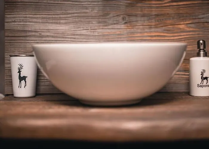 Casa Lumira Luxury Ski-in Ski-out *